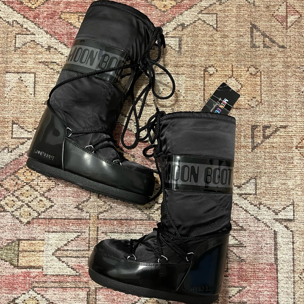 Moon boot
